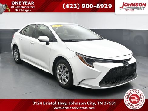Used 2022 Toyota Corolla LE FWD image 1