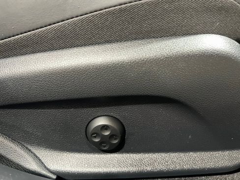 Used 2017 Mercedes-Benz C 63 AMG S image 17