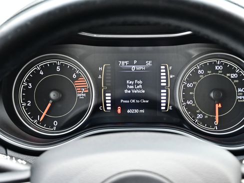 Used 2020 Jeep Cherokee Latitude Plus w/ Cold Weather Group AWD/4WD image 20