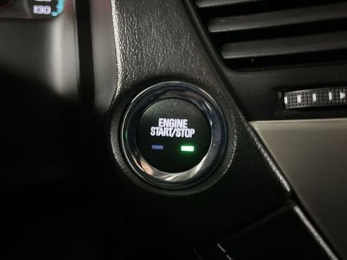 Certified 2019 GMC Yukon Denali w/ Denali Ultimate Package image 17