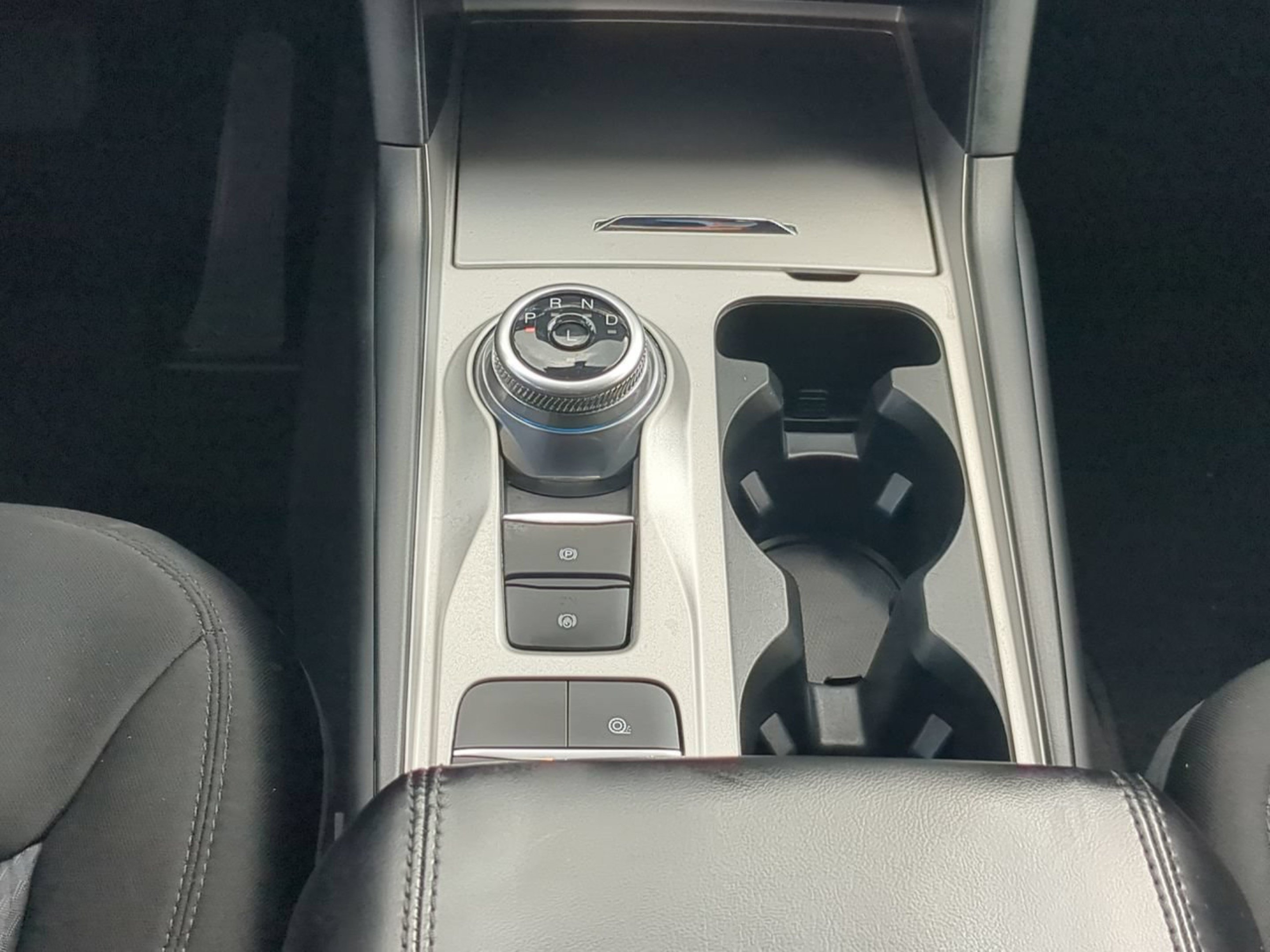 Used 2023 Ford Explorer XLT RWD image 24