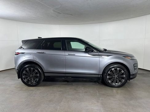 Used 2026 Land Rover Range Rover Evoque Dynamic SE AWD/4WD image 8