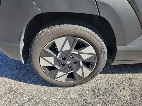 New 2025 Hyundai Kona SEL image 5
