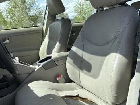 Used 2012 Toyota Prius Two image 13