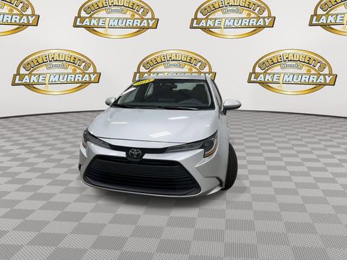 Used 2024 Toyota Corolla LE FWD image 6
