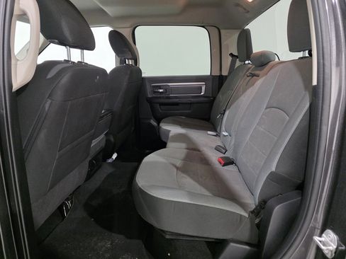 Used 2022 RAM 1500 Classic SLT image 10