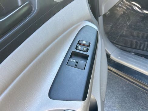 Used 2014 Toyota Tacoma 4x4 Access Cab V6 w/ TRD Sport Package image 5