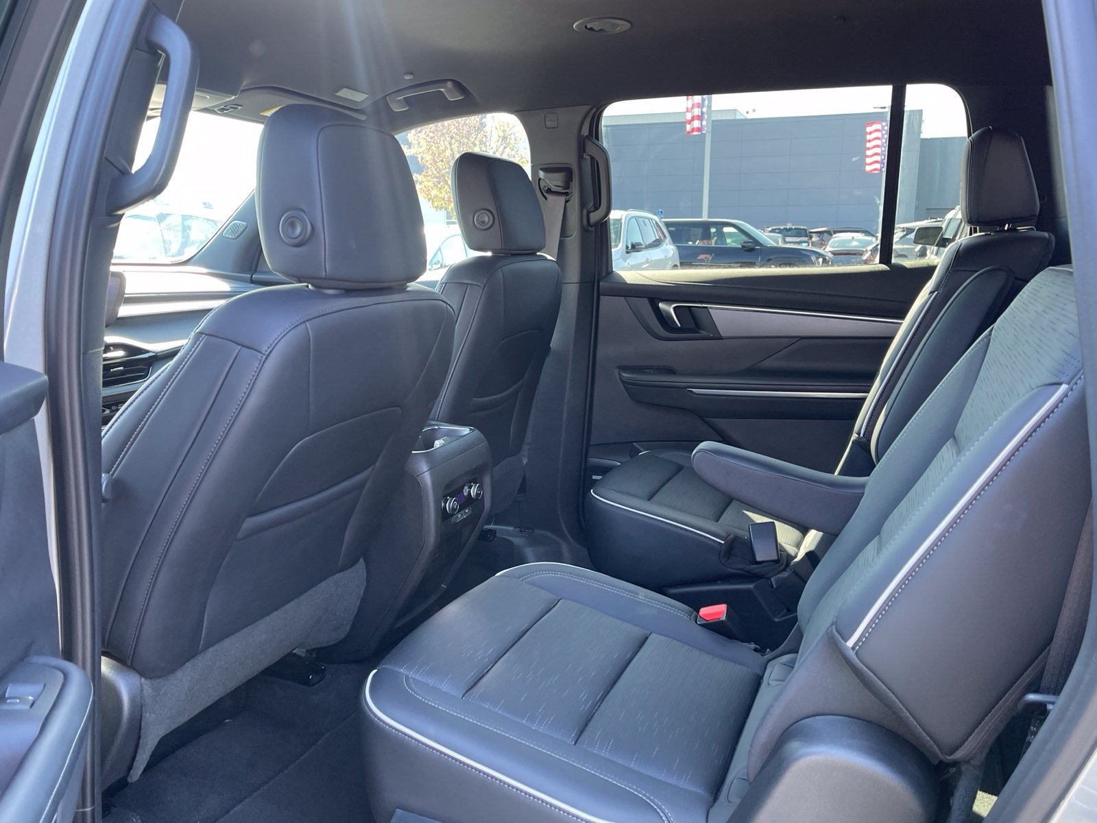 Used 2026 Buick Enclave Sport Touring FWD image 4