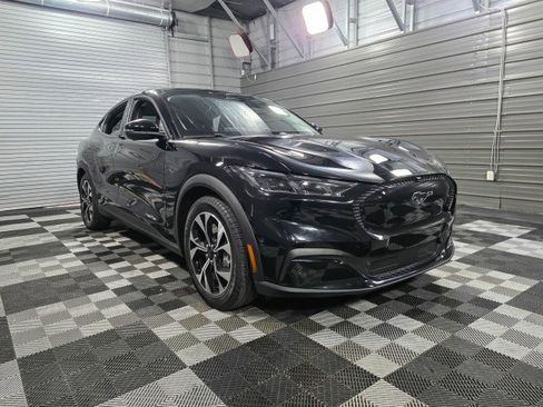 Used 2024 Ford Mustang Mach-E Select w/ Comfort Package Lite image 4