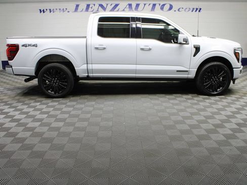 Used 2025 Ford F150 Platinum AWD/4WD image 2