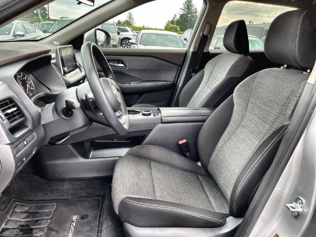 Used 2023 Nissan Rogue SV AWD/4WD image 21
