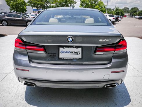 Used 2021 BMW 530i w/ Premium Package RWD image 9