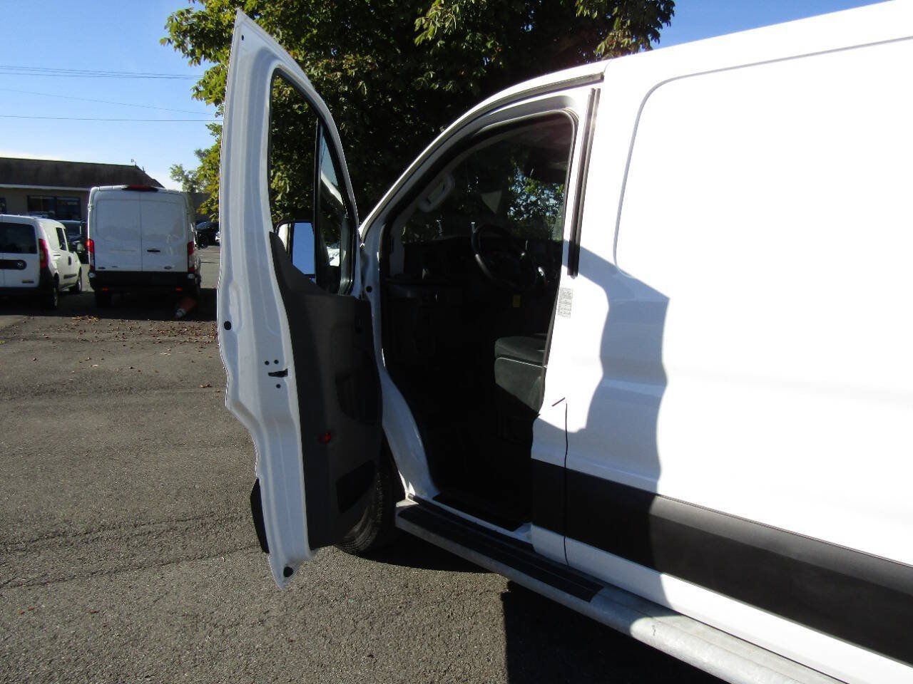 Used 2025 Ford Transit 250 Low Roof w/ Exterior Upgrade Package RWD image 18