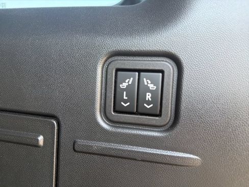 Used 2024 GMC Hummer EV 3X w/ LPO, Sport Package AWD/4WD image 43