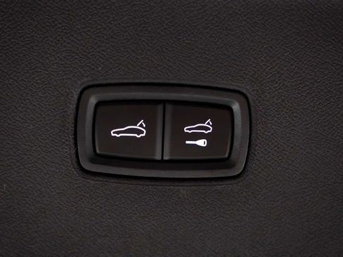 New 2026 Porsche Cayenne Turbo image 14