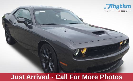 Used 2022 Dodge Challenger R/T w/ Plus Package RWD 360° Tour
