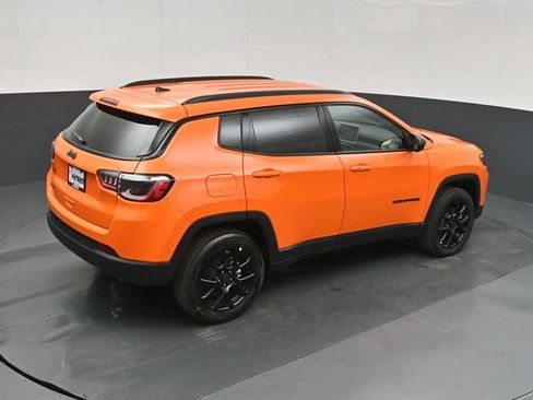New 2026 Jeep Compass Latitude AWD/4WD image 33
