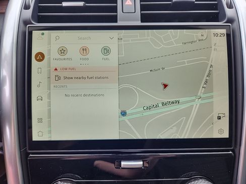 Certified 2024 Land Rover Discovery S image 21