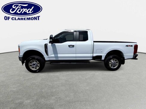 Used 2023 Ford F350 XL w/ Snow Plow Prep Package AWD/4WD image 5