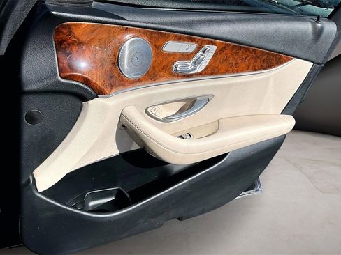 Used 2018 Mercedes-Benz E 300 w/ Premium 1 Package image 27