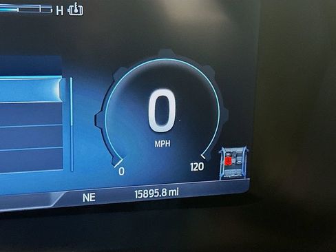 Used 2024 Ford F150 Lightning XLT image 15