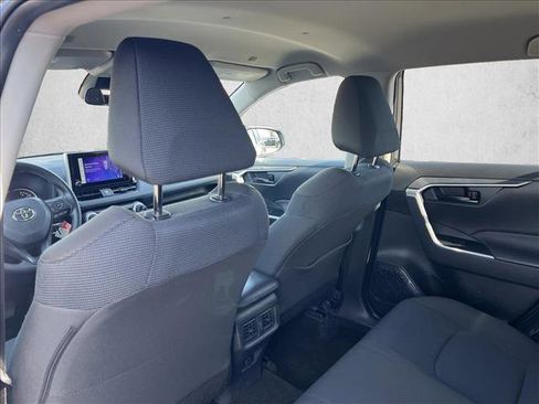 Certified 2025 Toyota RAV4 LE image 17