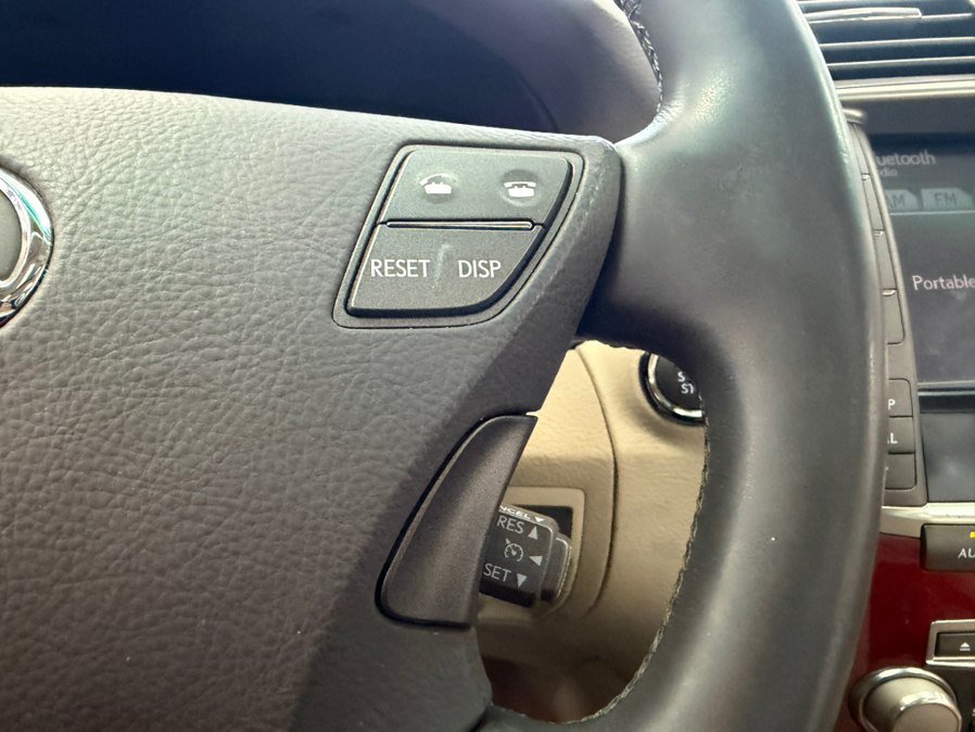 Used 2011 Lexus LS 460 w/ Comfort Pkg RWD image 54