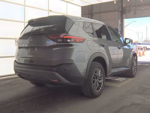 Used 2023 Nissan Rogue S FWD image 3
