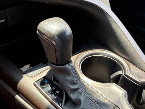 Used 2024 Toyota Camry SE AWD/4WD image 7