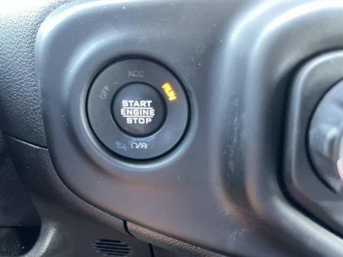Used 2021 Jeep Wrangler Unlimited Sahara w/ Cold Weather Group AWD/4WD image 34