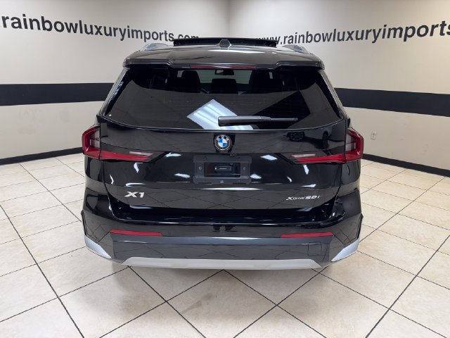 Used 2025 BMW X1 xDrive28i w/ Convenience Package AWD/4WD image 5