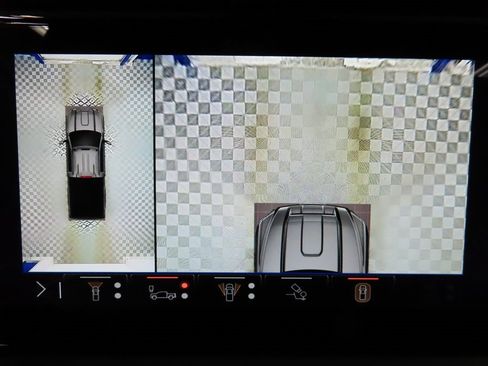 Used 2025 GMC Sierra 3500 AT4 image 18