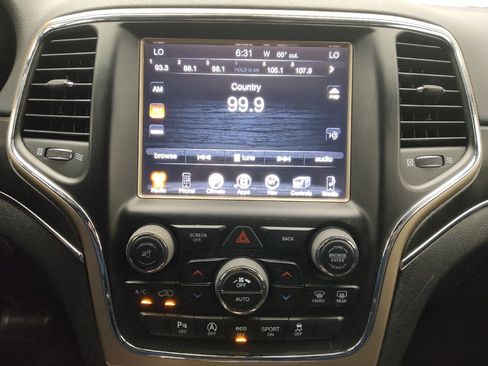 Used 2017 Jeep Grand Cherokee Limited AWD/4WD image 25