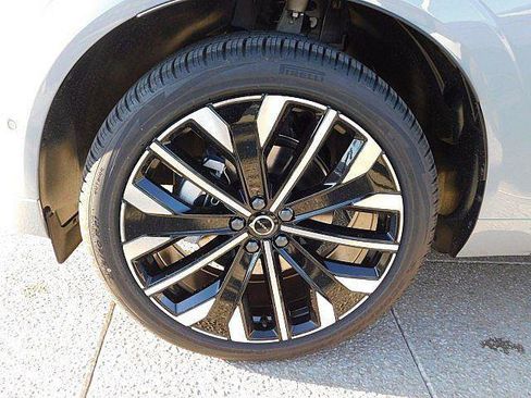 New 2026 Volvo XC60 B5 Ultra w/ Protection Package Premier AWD/4WD image 12