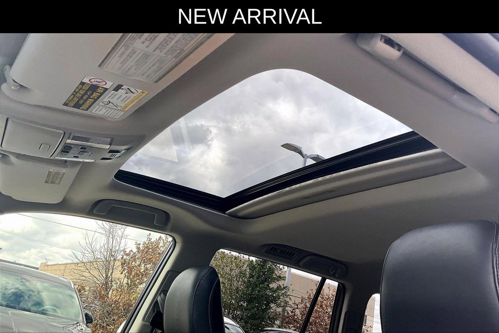 Used 2015 Lexus GX 460 w/ Premium Package AWD/4WD image 23