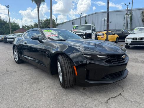 Used 2023 Chevrolet Camaro LT RWD image 3