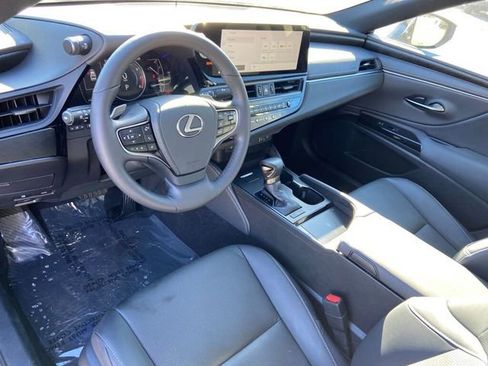 Certified 2023 Lexus ES 350 w/ Premium Package image 25