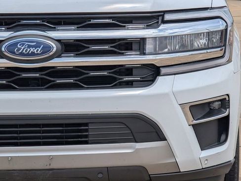 Used 2024 Ford Expedition Limited RWD image 9