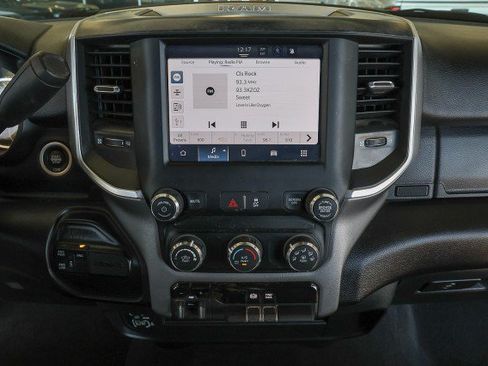 Used 2024 RAM 2500 Big Horn AWD/4WD image 15