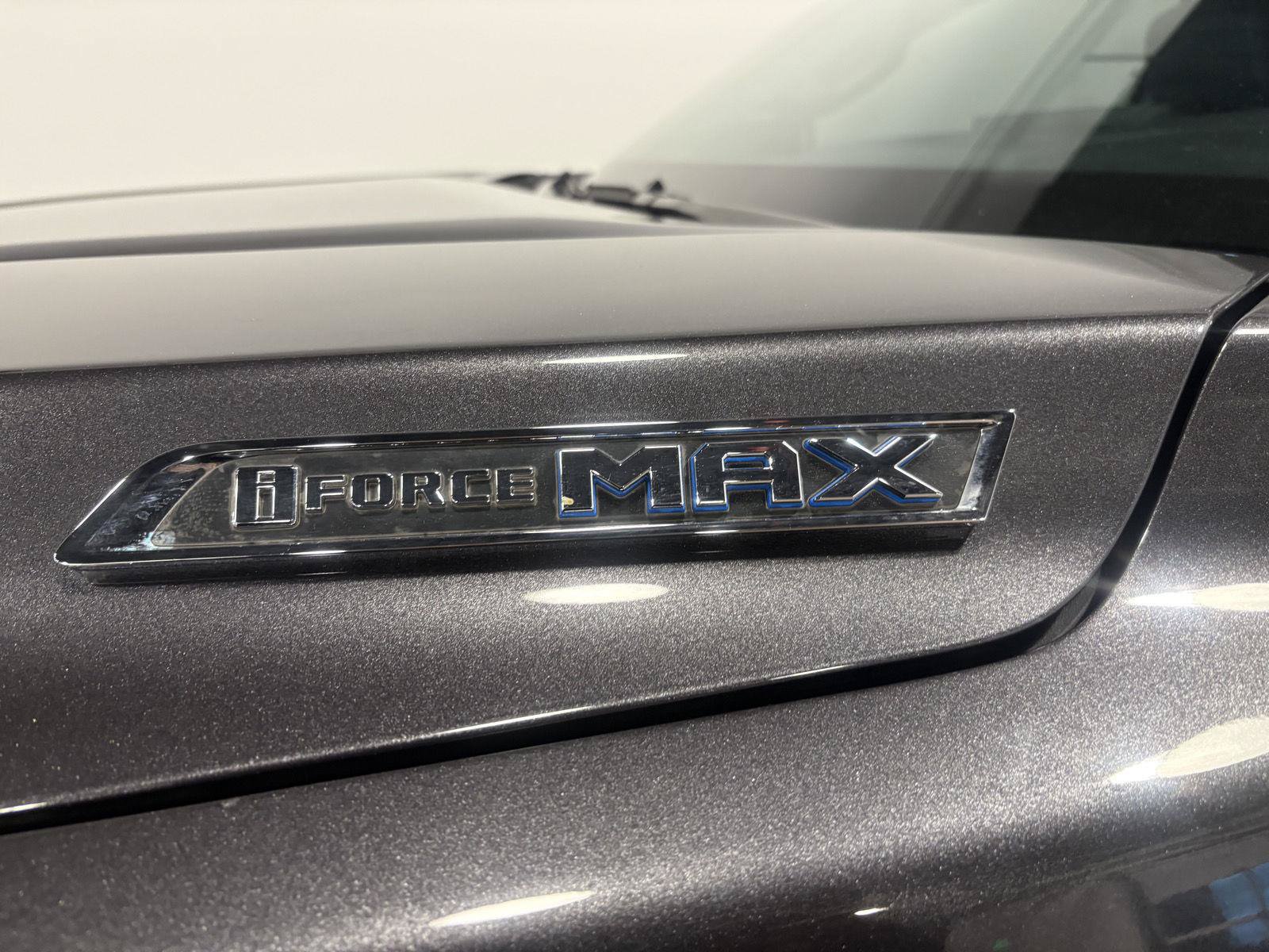 Used 2025 Toyota Sequoia 4WD image 11