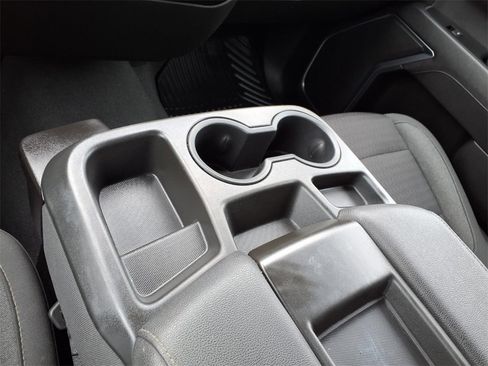 Used 2023 GMC Sierra 1500 SLE image 27