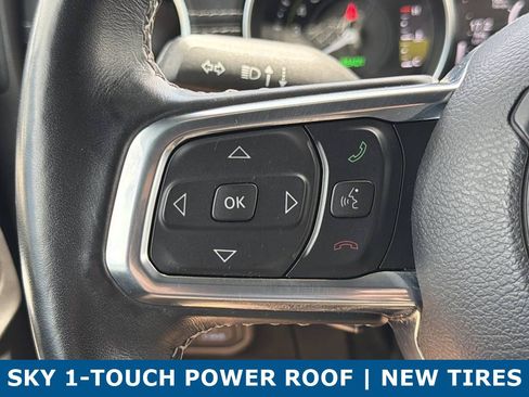 Used 2023 Jeep Wrangler Unlimited Sahara w/ Cold Weather Group AWD/4WD image 19