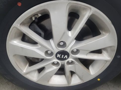 Used 2016 Kia Optima LX FWD image 31