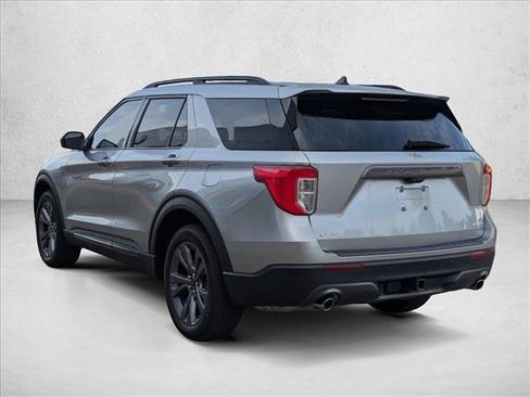 Used 2023 Ford Explorer XLT w/ Equipment Group 202A AWD/4WD image 7