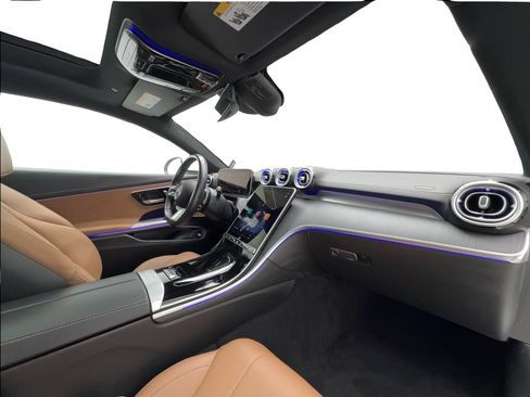 Used 2025 Mercedes-Benz CLE 300 4MATIC Coupe w/ AMG Line image 25