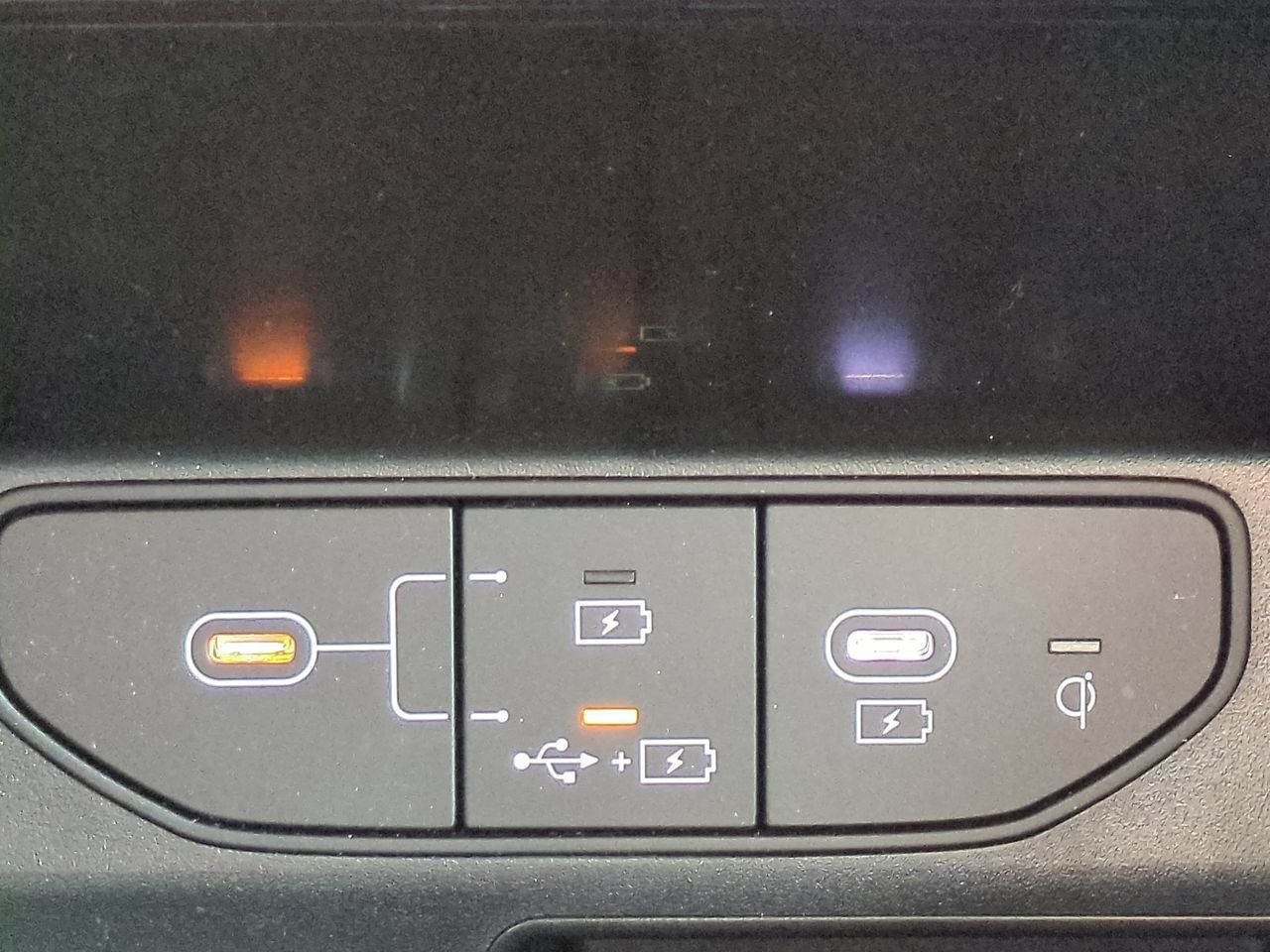 Used 2025 Kia Sorento S FWD image 23