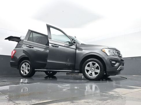 Used 2019 Ford Expedition XLT w/ Equipment Group 202A image 34