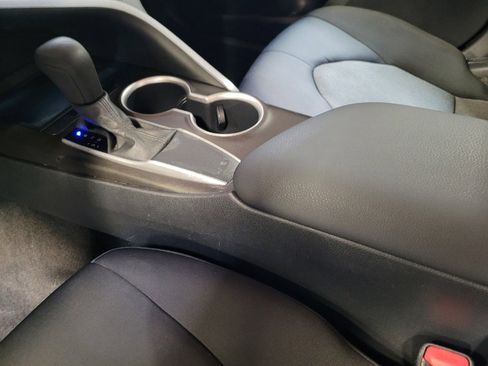 Used 2021 Toyota Camry LE FWD image 26