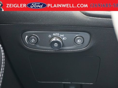 Used 2021 Buick Encore GX Essence w/ Advanced Technology Package AWD/4WD image 31