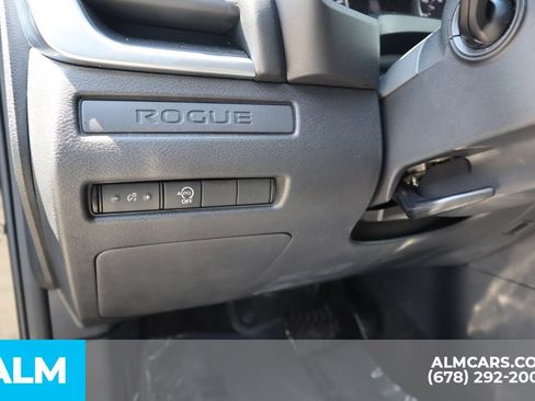 Used 2024 Nissan Rogue S FWD image 13